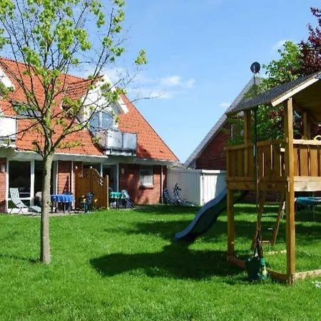 Silbermoewe - & Sonnenbalkon Apartment Gollendorf